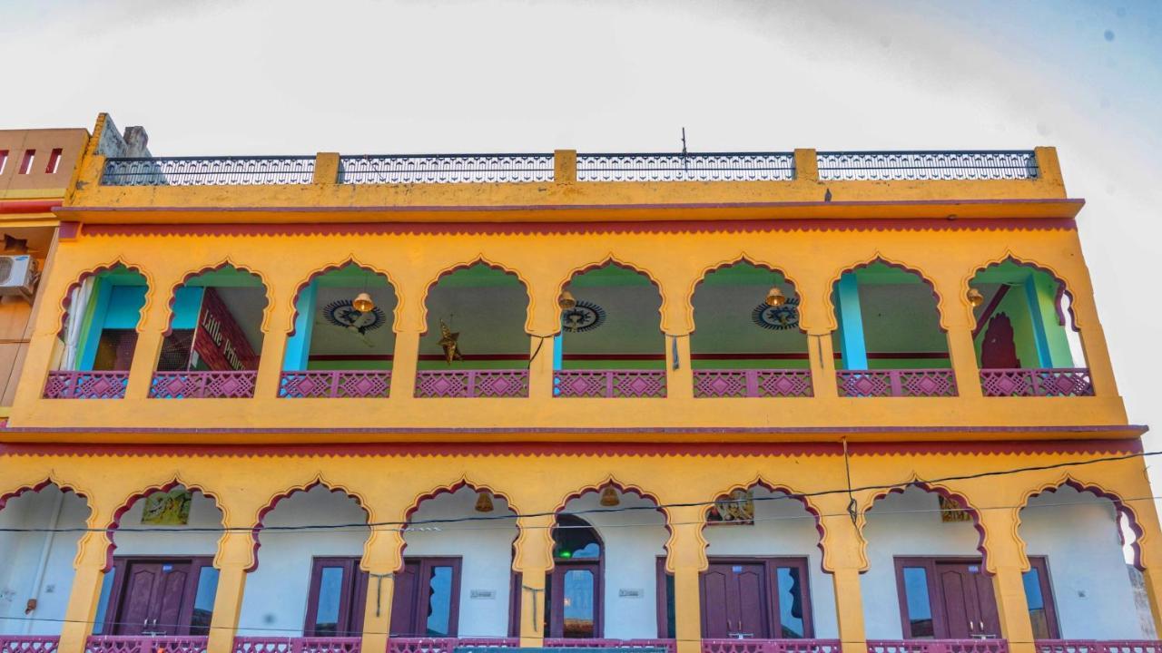 Hotel Tulsi Palace พุชการ์ ภายนอก รูปภาพ