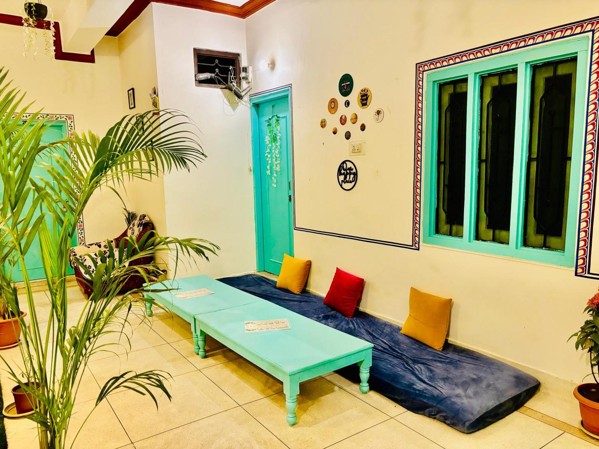 Hotel Tulsi Palace พุชการ์ ภายนอก รูปภาพ